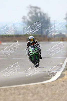 media/Sep-20-2025-TrackDaz (Sat) [[27f0cde673]]/B Group/220pm (Turn 9)/